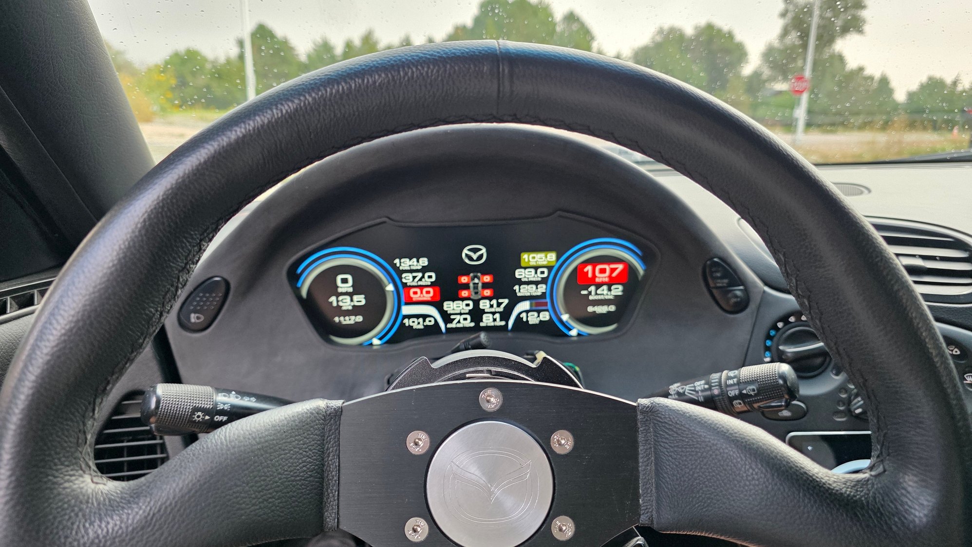 I didnt realize the screen was so blurry until looking at it on my phone today.