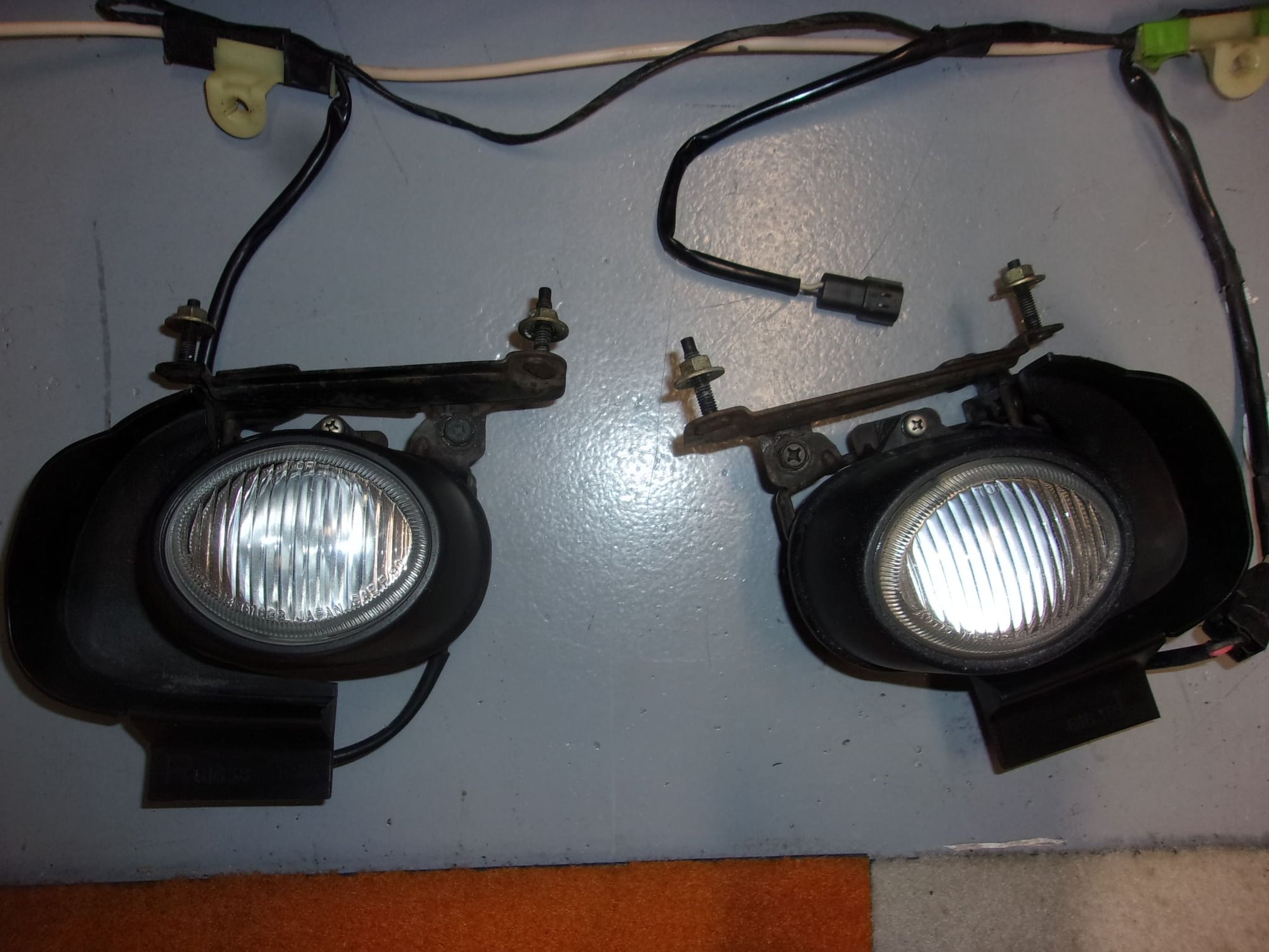 Exterior Body Parts - Front Rebar & Fog Lights - Used - 1993 to 1995 Mazda RX-7 - Murfreesboro, TN 37130, United States