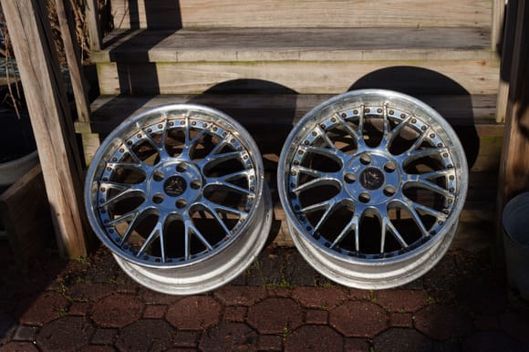 See LongChamps 18x8 fronts and 18x9 rears probably going to to have them rebuilt and refinished to 18x10 all around. 