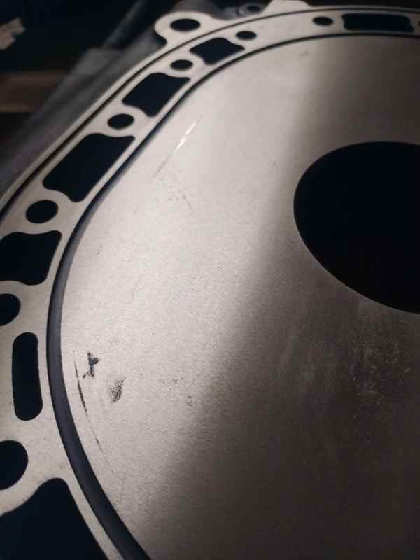 this is the back side of the middle plate and i took here about 0.05mm of material here, the water seal groove here has 1.7mm height