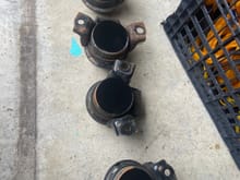 Engine mounts filled with 85A polyurethane 