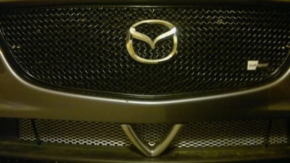 Mazda badge on grill ,illuminated with fibre optic's