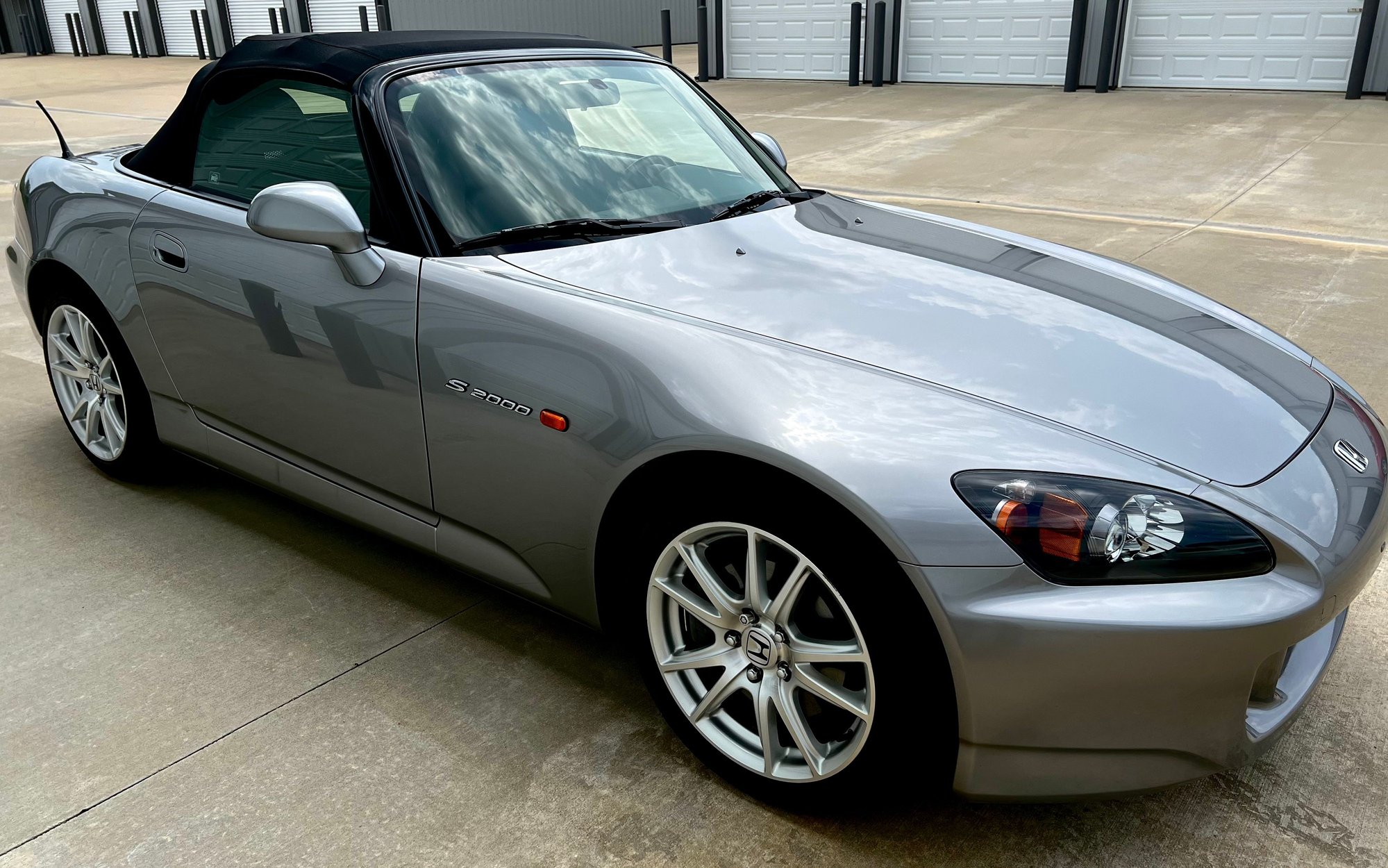 2004 Honda S2000 - IL- 2004 Silverstone/black 17k miles - Used - VIN JHMAP21474S000082 - 17,400 Miles - 4 cyl - 2WD - Manual - Convertible - Silver - Champaign, IL 61822, United States