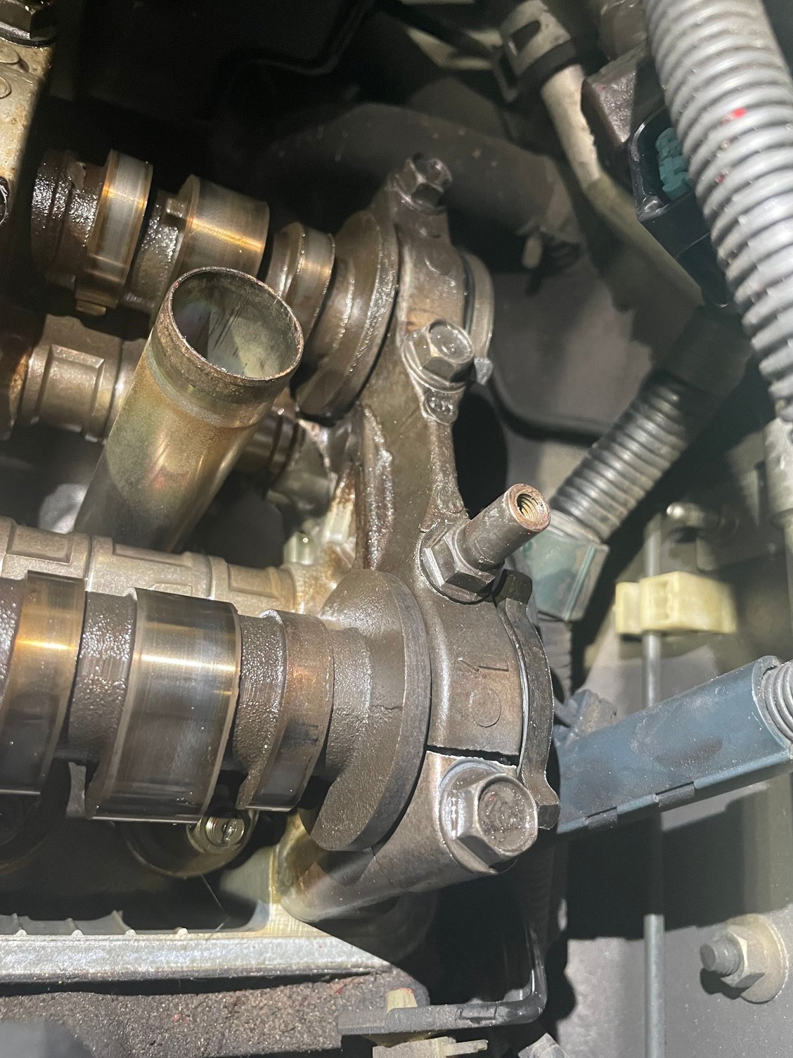 Cam cap 5 broken. That was the reason sensor was worn. 