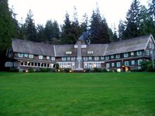 Lake Quinalt Lodge.jpg
