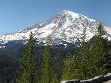 800px-Mount_Rainier_panorama_2.jpg