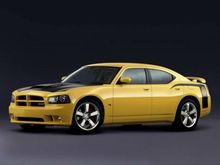 2007-dodge-charger-srt8-super-bee-front-side-view-588x441.jp