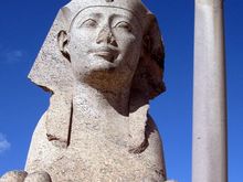 Sphynx and Pompeys pillar.jpg