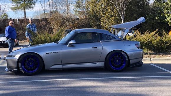 Who remembers when I started this project. ONLY 10 freaking years ago. so many delays! But its FINALLY DONE! Spoon/Shine hardtop with a working hinge system. 