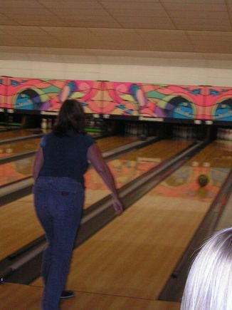 SHSM Bowling Night Oct06 18.JPG