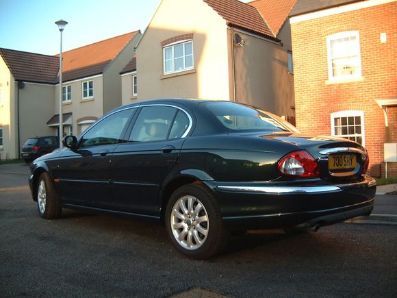 Jaguar X Type 2.5 8.JPG