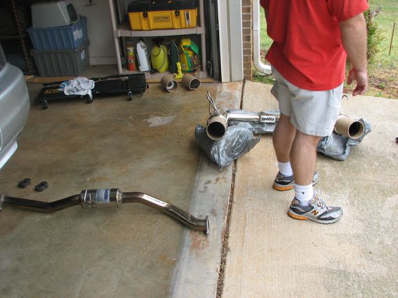 Rob's exhaust install 007.jpg