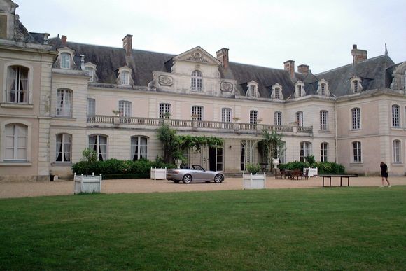 Chateau Briottieres, 30 mins south of Le Mans