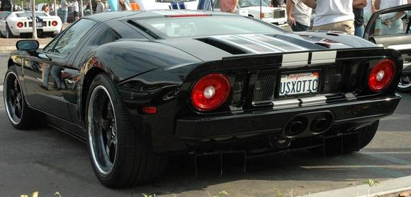 DSC_4984 070804 Black Ford GT butt.JPG