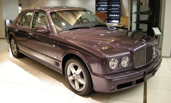 2007_Bentley_Arnage_T_01.jpg
