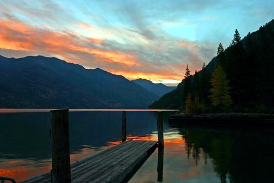 Lake Chelan 4 morning.jpg