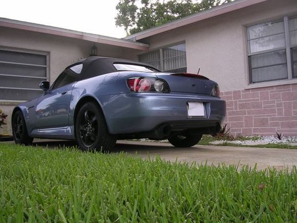 lola exhaust2.jpg