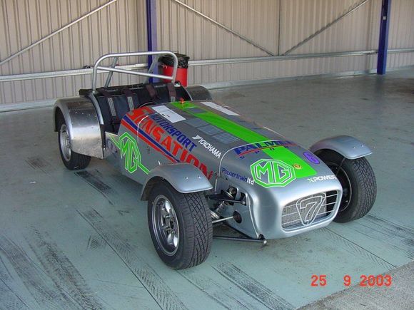 Caterham_1.jpg