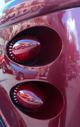 Cool tail lights.