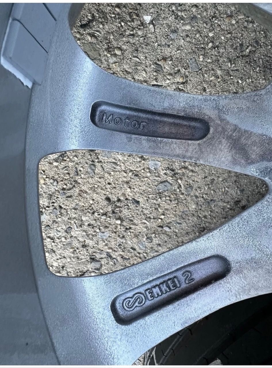 Wheels and Tires/Axles - AP2V2 WHEELS/tires - Used - All Years  All Models - Doylestown, PA 18901, United States