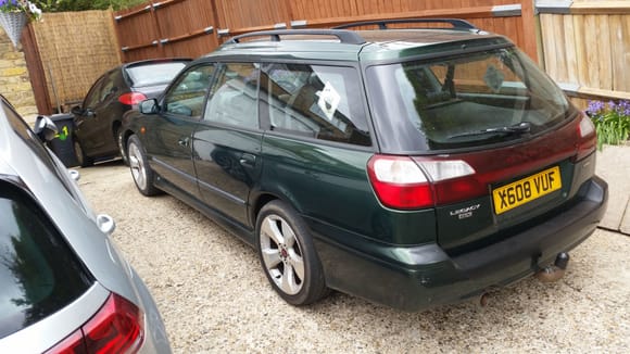 Needed an estate car whilst doing my house up...didnt want to ruin the golf or the STI so picked this old banger up..not bad for £100.