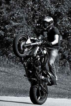 wheelie1