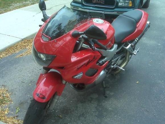 Waiting on the new carbon fiber front fender.