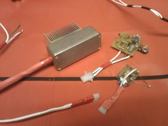 IMAGE 193

Latest version prototype. contains backup regulator.
This is what the ugly duckling evolved into.