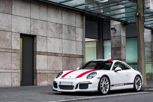 New Porsche 911 R. Facebook: Max Zappolino