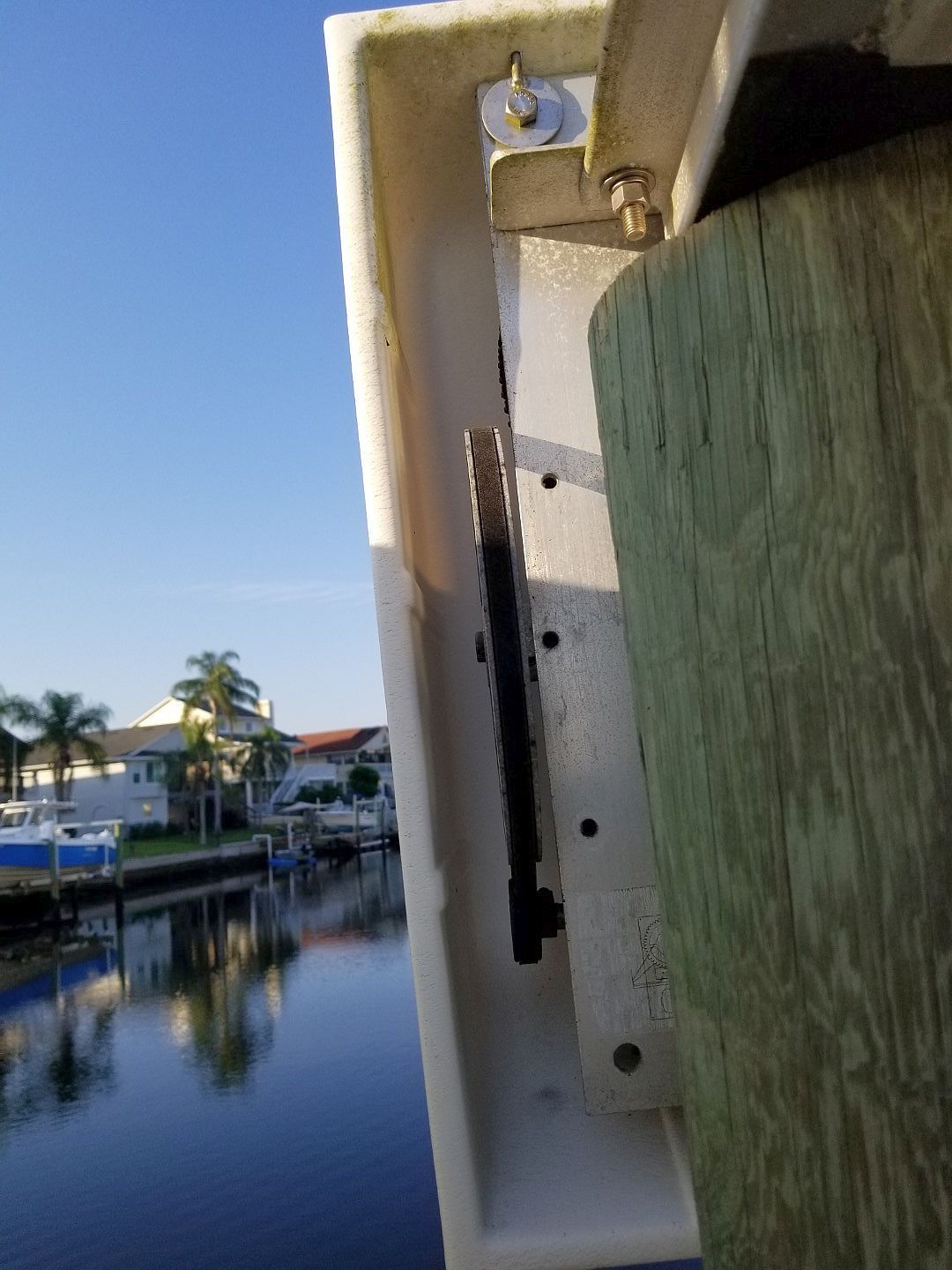 How to Keep Birds out of Boat Lift Motor Cover? The Hull Truth