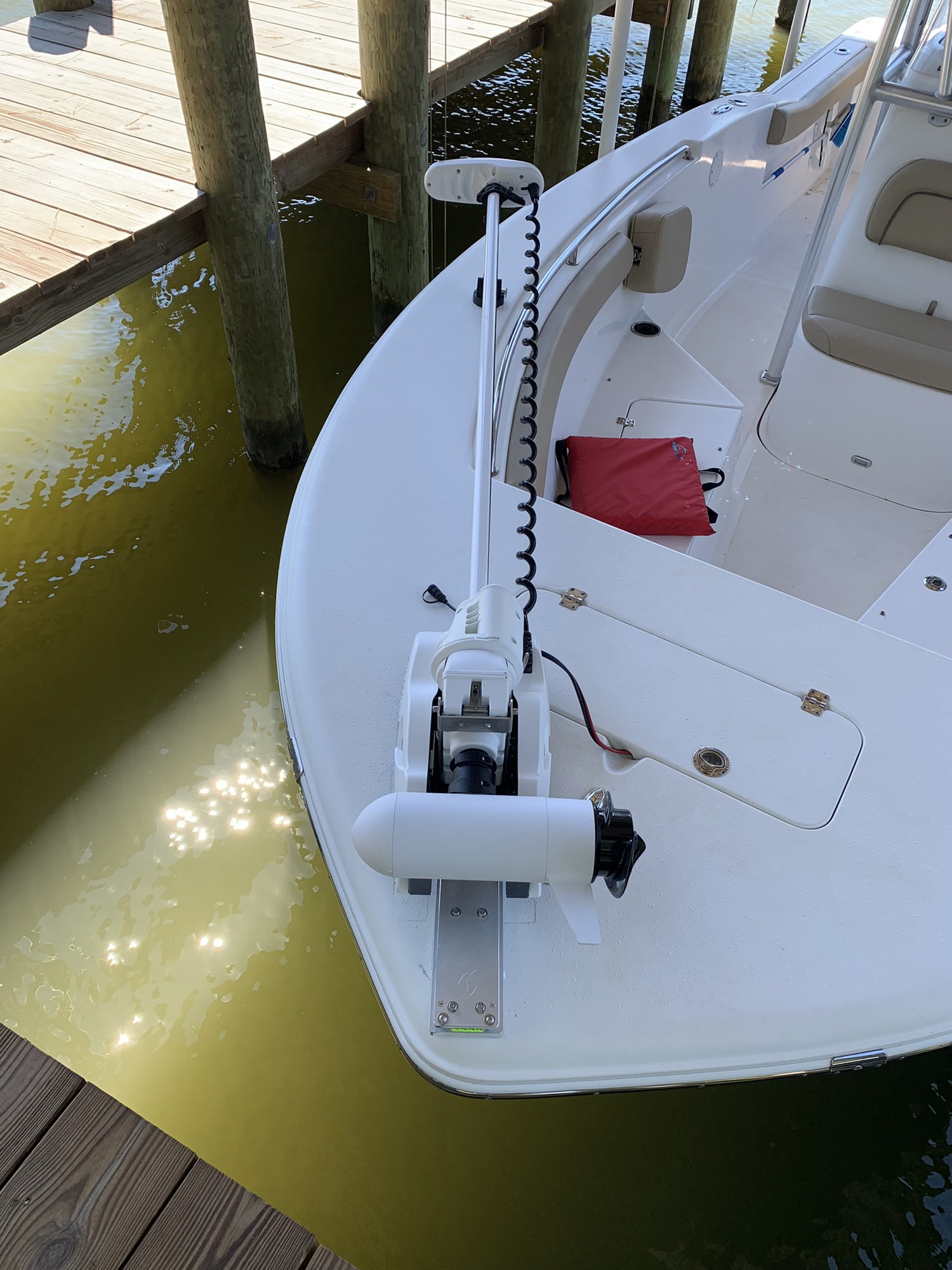 Minn Kota® Instinct, Ulterra & Terrova QUEST Boat Deck