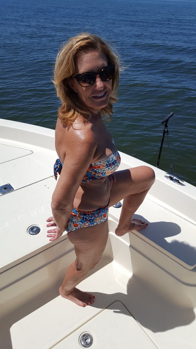Post the best picture of your lady on your boat - Page 549 - The Hull Truth  - Boating and Fishing Forum