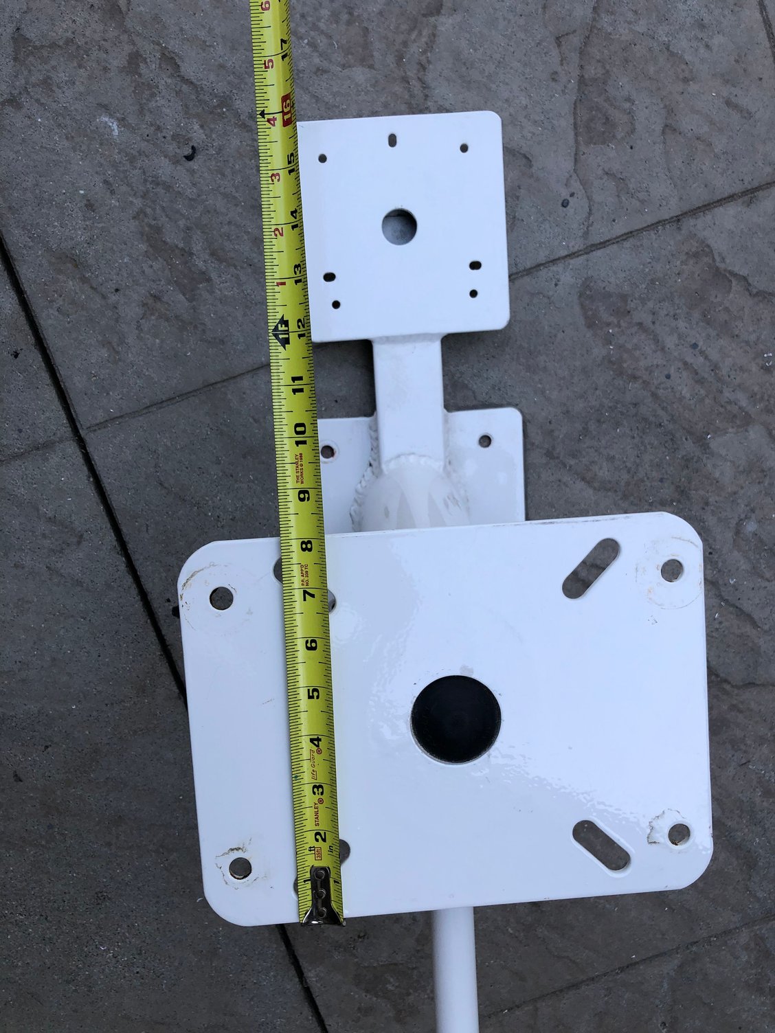 ***FOR SALE SeaScan Radar Mount w/ Fold Down Anchor Light! Like New