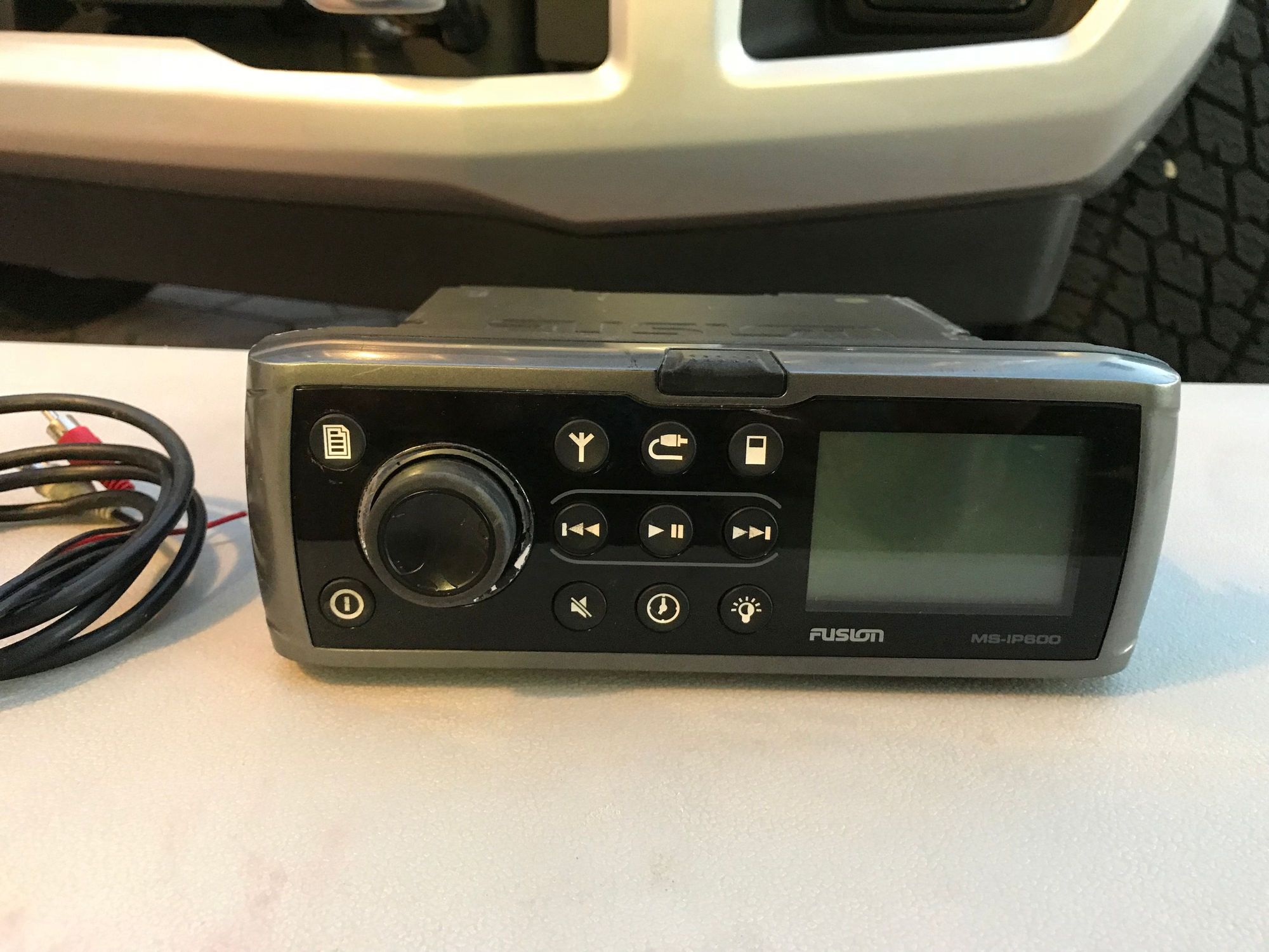 Fusion MSIP600 Radio with Sirius Tuner and BT100 The Hull Truth