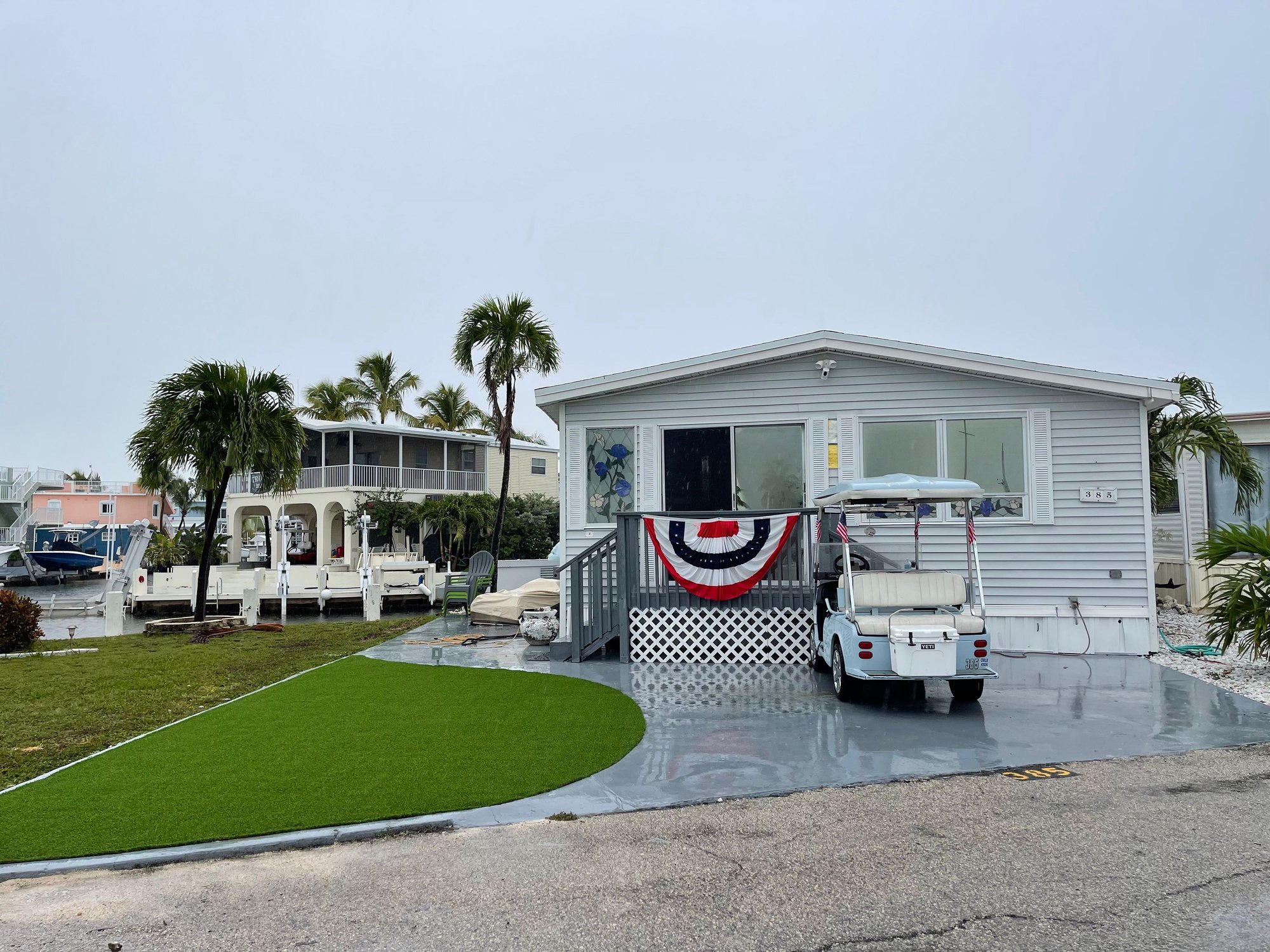 Islamorada Cottage on the Bay for Rent! Waterfront, boatlift, and more