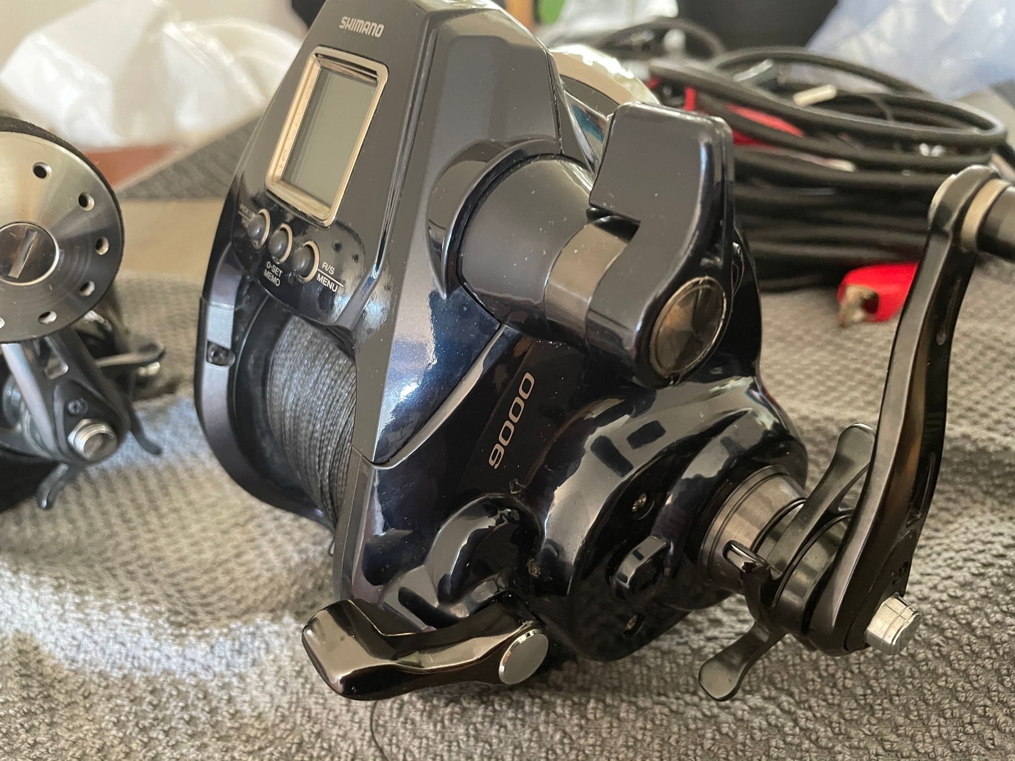 All sold 2 Shimano Forcemaster 9000, 1 Banax Kaigen 1000 electric