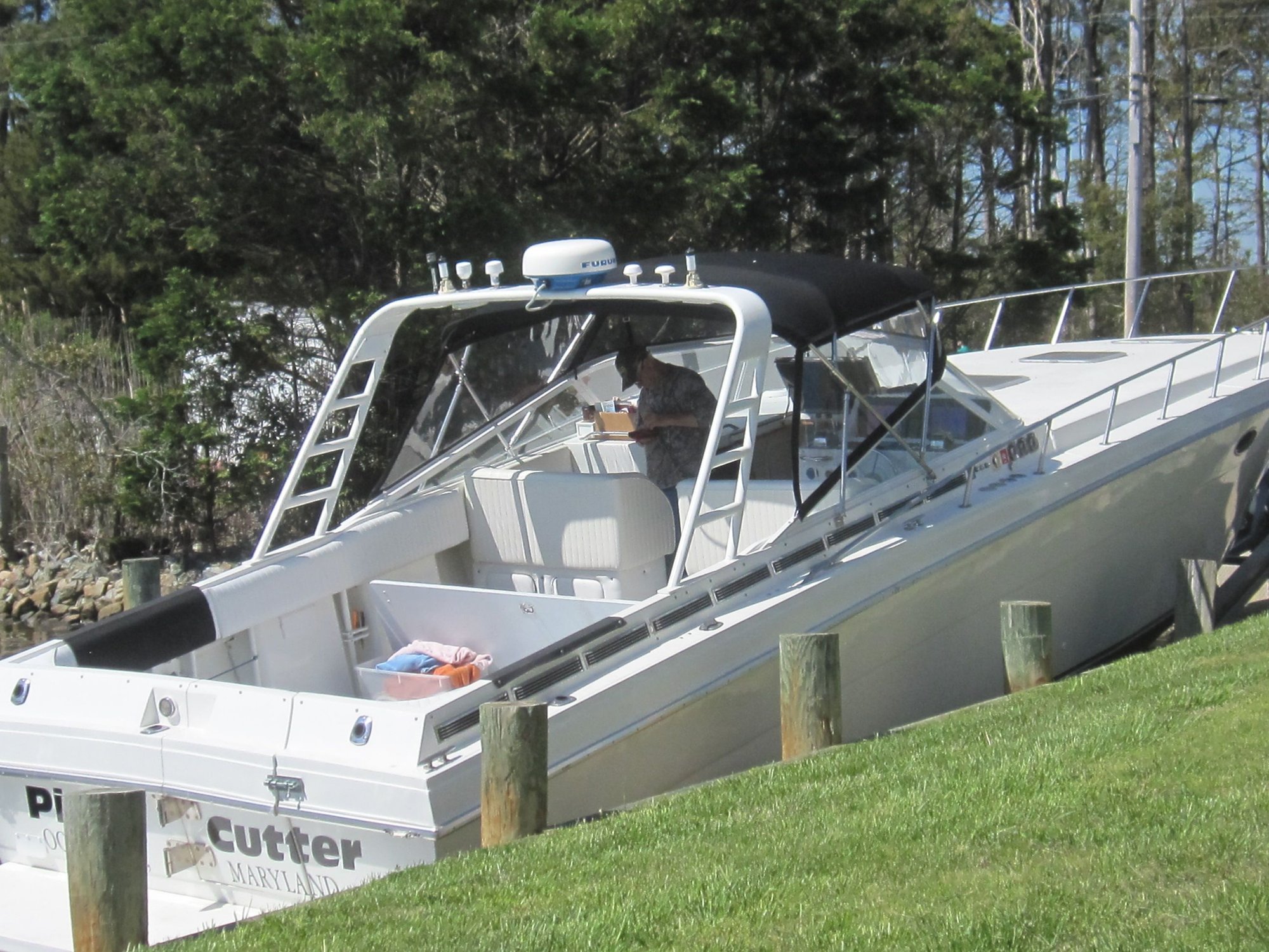 Very Nice Radar Arch Heavy Duty The Hull Truth Boating and Fishing