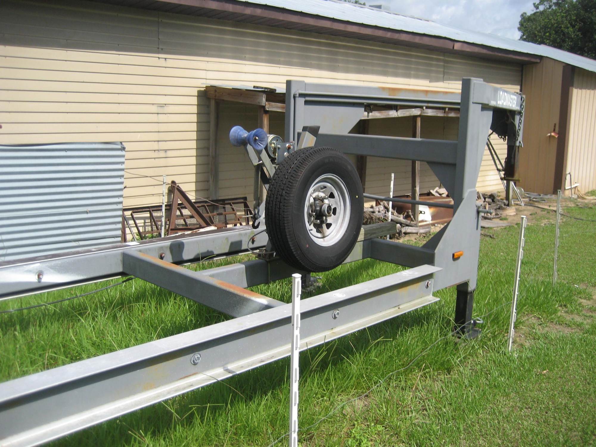 Loadmaster triaxle gooseneck trailer 8500.00 The Hull Truth