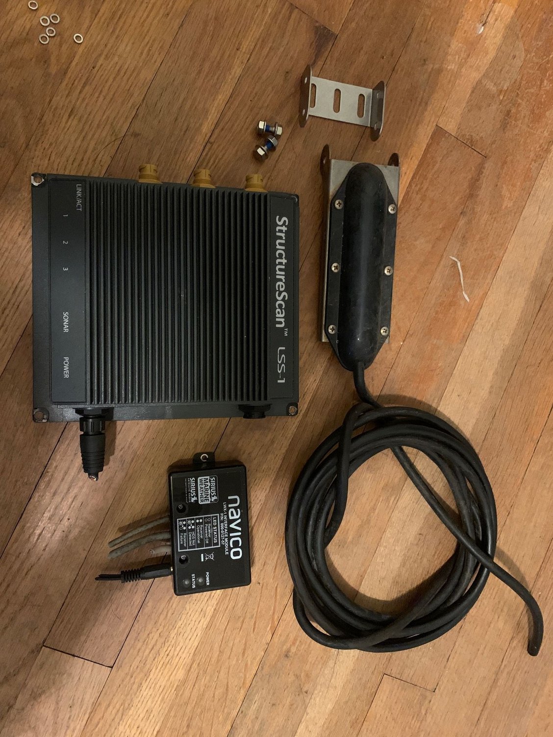 Lowrance LSS1 StructureScan, Structure Scan Transducer, Navico LWX1