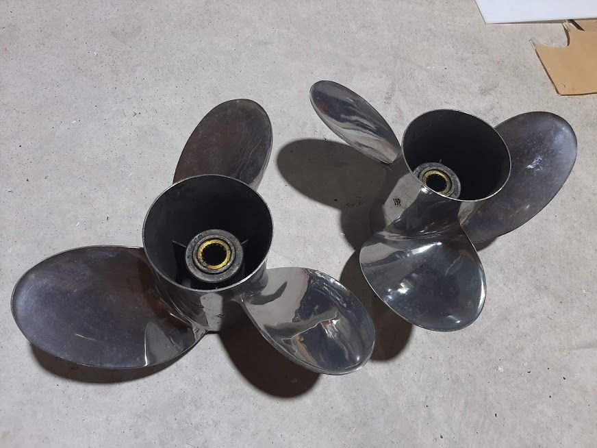Mercury Mirage Plus 19P Pair - 15.25x19, LH & RH, 48-13700 Mercury Mirage Plus 19P Pair - 15.25x19, LH & RH, 48-13700
