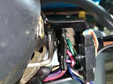 Once it’s slipped into place make sure the rod is seated into its grove on the end