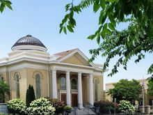 First United Methodist Church of Franklin, KY on the square where Country Music Hall of Fame stars Johnny Cash & June Carter and Kitty Wells & Johnnle Wright were married.