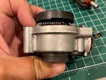 Exterior of worm drive unit with spring 