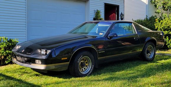 For Sale. 1986 Camaro Berlinetta Star Ship edition. VIN 1G1FS87HXGN140092.