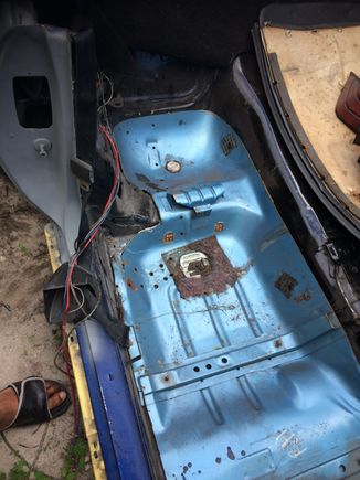 Test fitting the floors. Still have some more trimming to due then por-15.