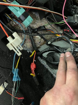 Yellow cut wire and red thin one.. what for?