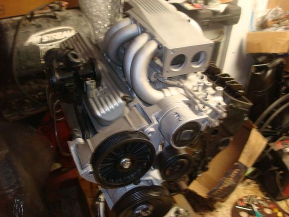 Nos valve cover, yeah I know its backwards but was just setting stuff on it.