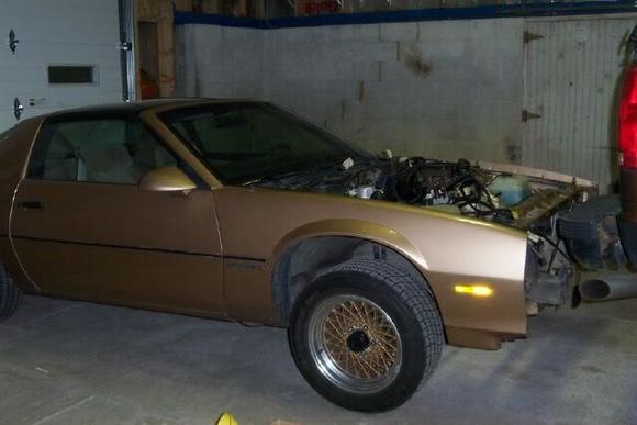 this shows everything stripped reasy for donor parts
