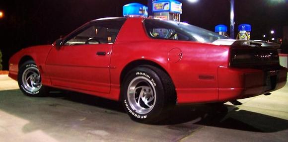 Just added the wheels and tires, 215/65/15 front, 245/60/15 rear.