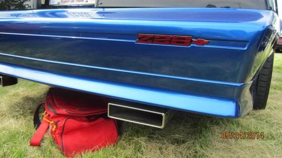 Note the newer style z28 stainless exhaust..more proper IMO to our 3rd gens,than a round exhaust...See the red emblems here too....